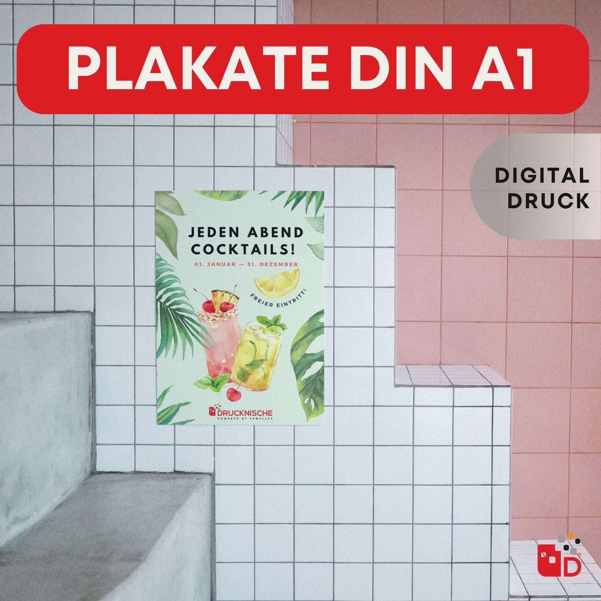 Plakat mit Cocktail-Illustrationen und tropischen Blättern, beworben für tägliche Cocktails, auf weißer gefliester Wand.